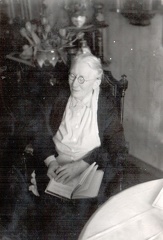 Naima Kristina Laine e. Hernberg (1874–1949)