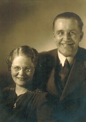 Tytti Loviisa Huotari e. Ollila (1910–1999) ja Juho Eemil Huotari (1907–1981)